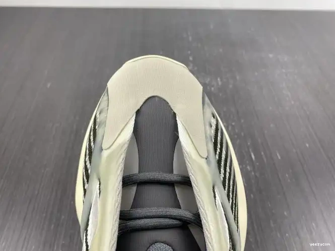 V3 Salt ID1674 700 Fade Yeezy Adidas 0514